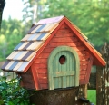 Heartwood's "Prairie Home" Bird House (Redwood)